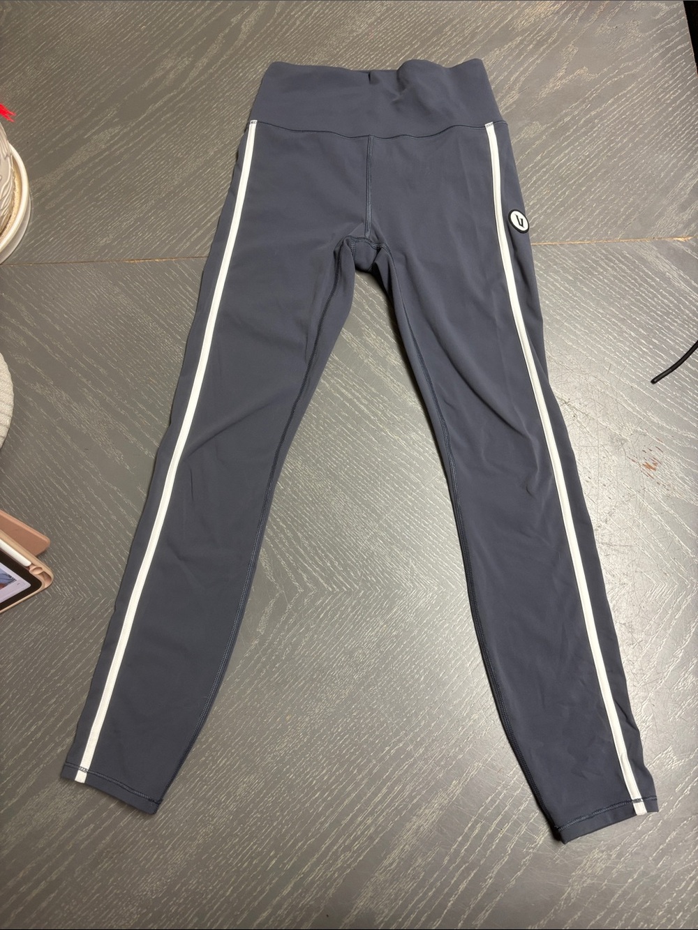 Vuori Navy Leggings with White Side Stripes